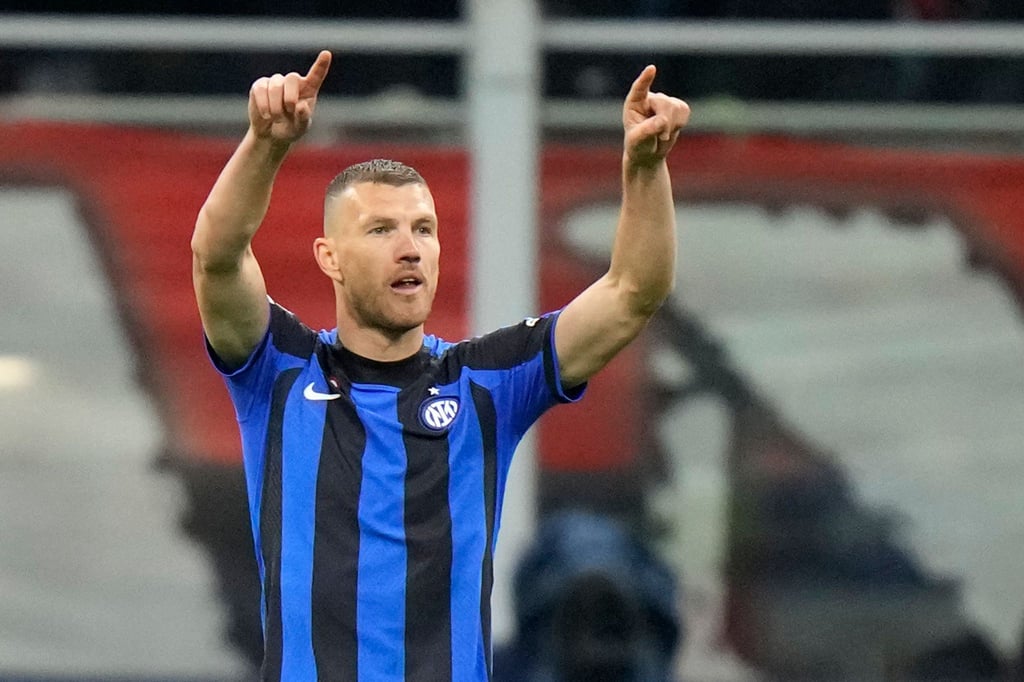 Transfer-von-Starst-rmer-Edin-Dzeko-zu-Schalke-fast-perfekt