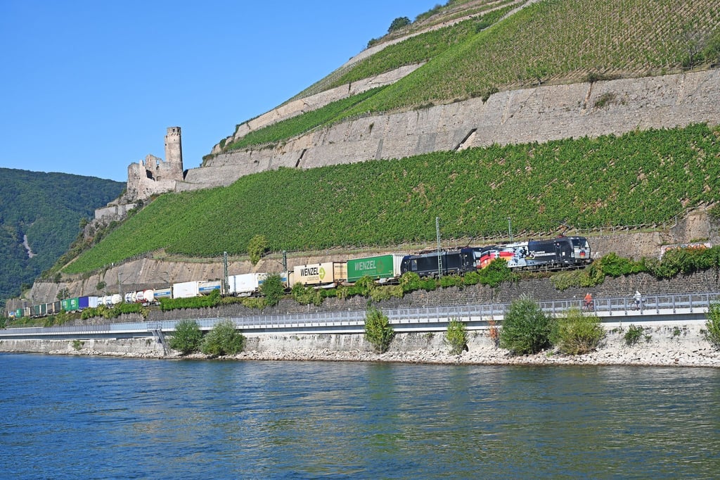 Im-Juli-sperrt-Bahn-rechtsrheinische-Strecke-f-r-Sanierung