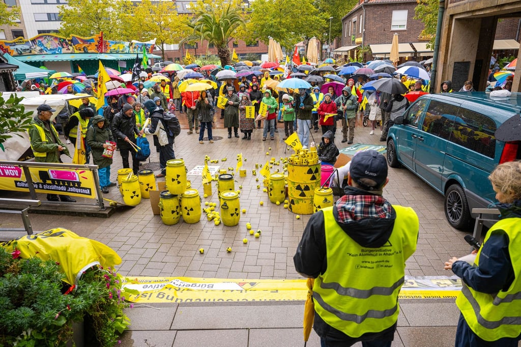 Protest-im-Ruhrgebiet-gegen-Castortransporte-nach-Ahaus