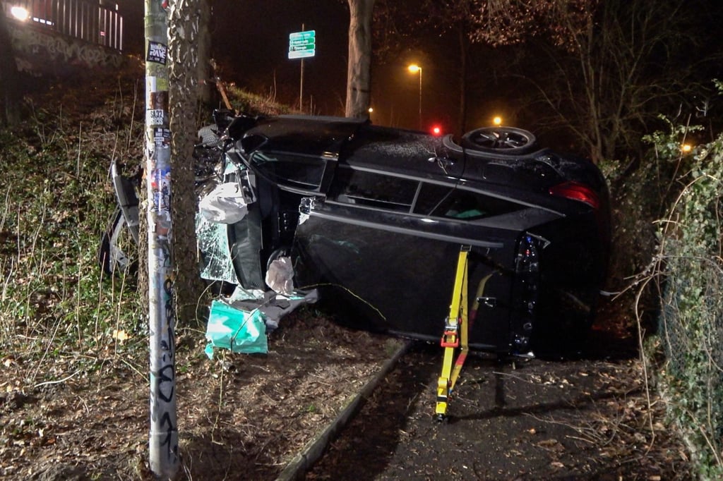 Autofahrer-kommt-bei-Unfall-in-Rheine-ums-Leben