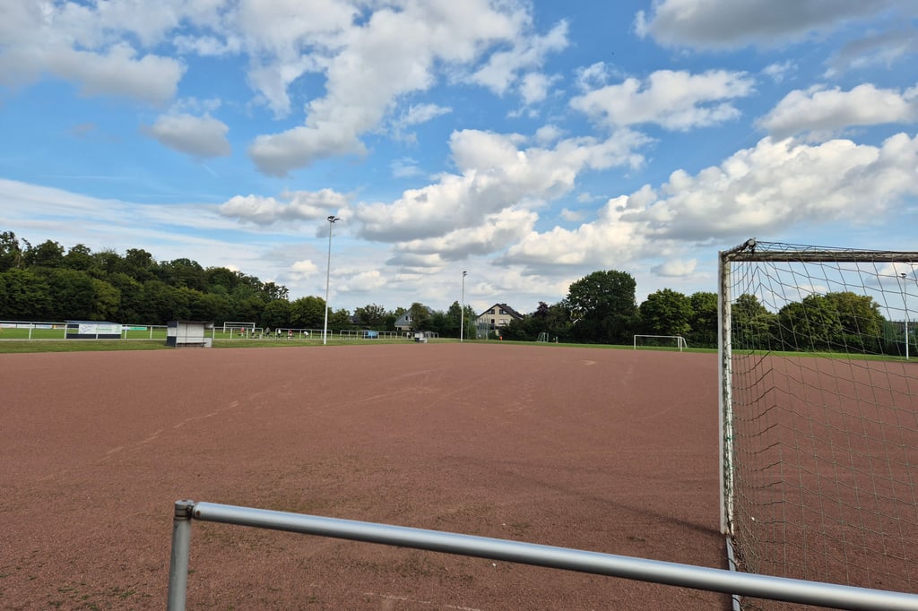 Mehrzweckhalle: Stadt setzt den Rotstift an