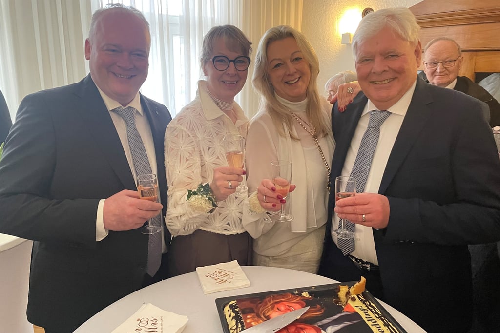 Doppelhochzeit von prominenten Hallern