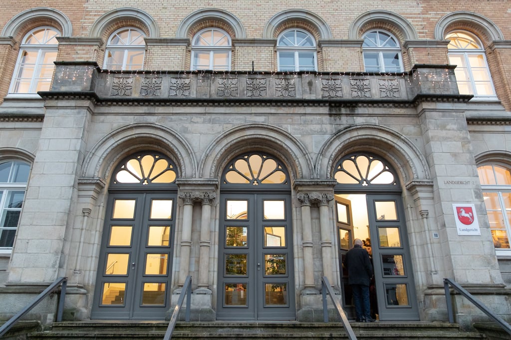 Wurden Zeugen unter Druck gesetzt?