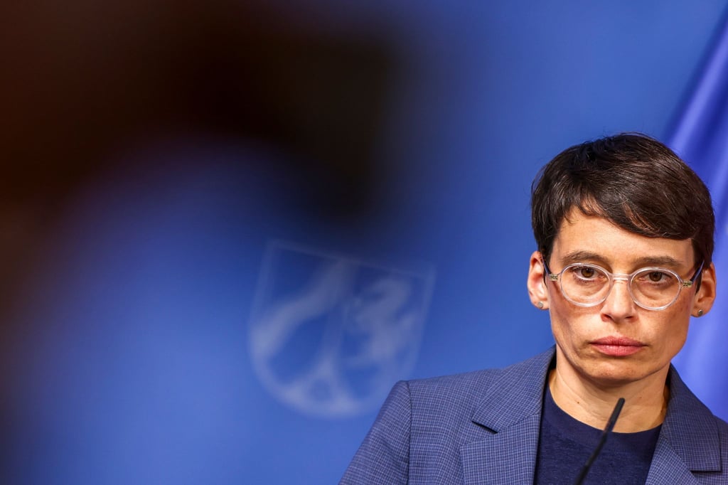 Fluchtministerin-Paul-zu-R-cktritt-muss-Ruhe-zur-ckkehren