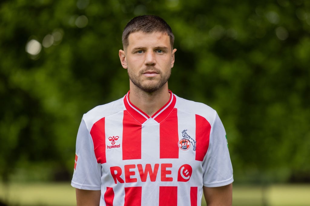 M-nster-leiht-K-ln-St-rmer-Rondic-und-Celtic-Angreifer