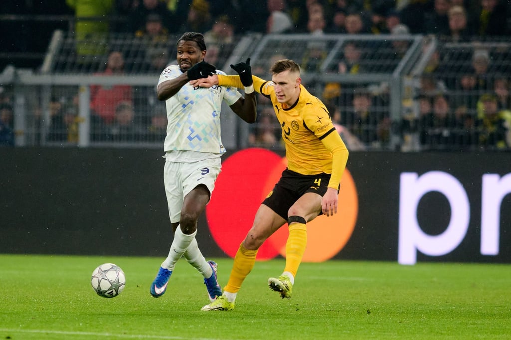 Trotz-0-2-gegen-Inter-BVB-spielt-in-den-Playoffs