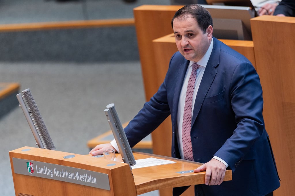 Staatskanzleichef-Keine-Akten-an-U-Ausschuss-aussortiert