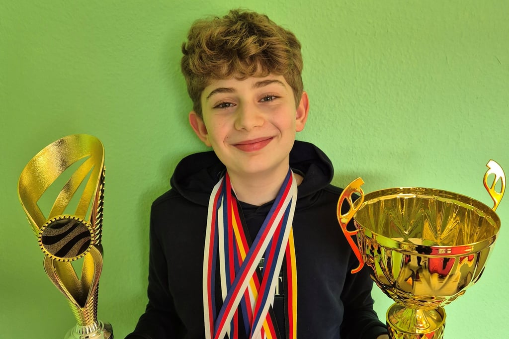 Souvenirs-aus-aller-Welt-Konstantin-M-ller-ist-international-erfolgreich