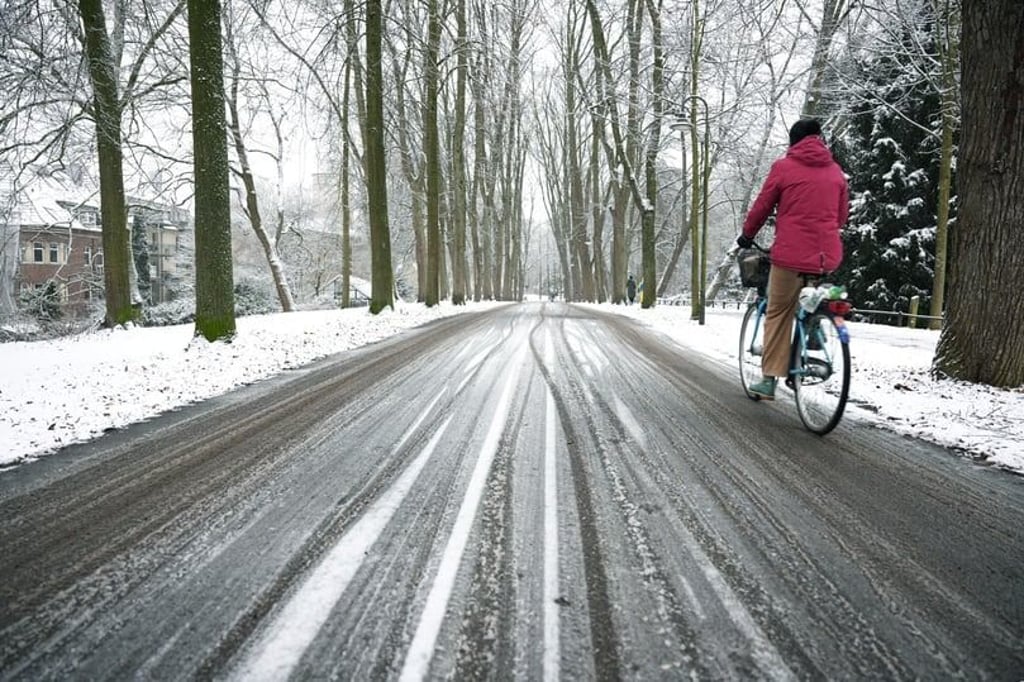 Neuerlicher Schneefall sorgt für gefährliche Straßenlage im Münsterland