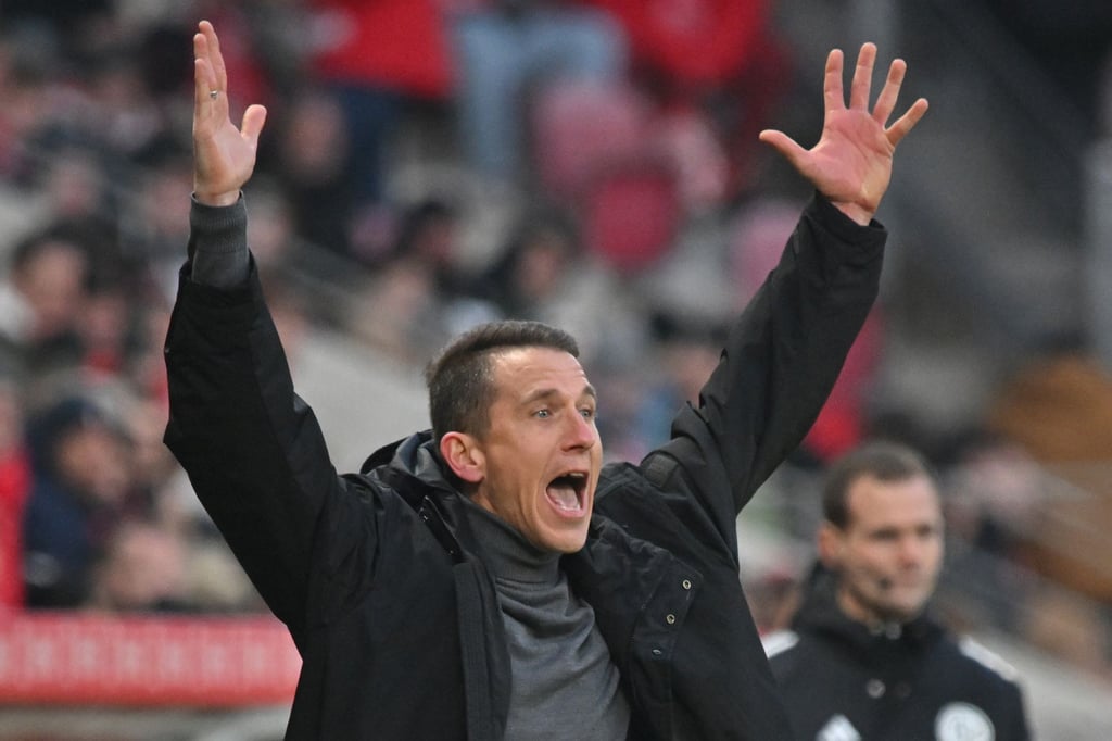 Wolfsburg-Trainer-sicher-Werden-anderes-Gesicht-zeigen-