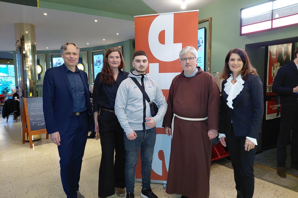 Ein-Film-aus-M-nster-ber-verlassene-D-rfer-ein-Albanien