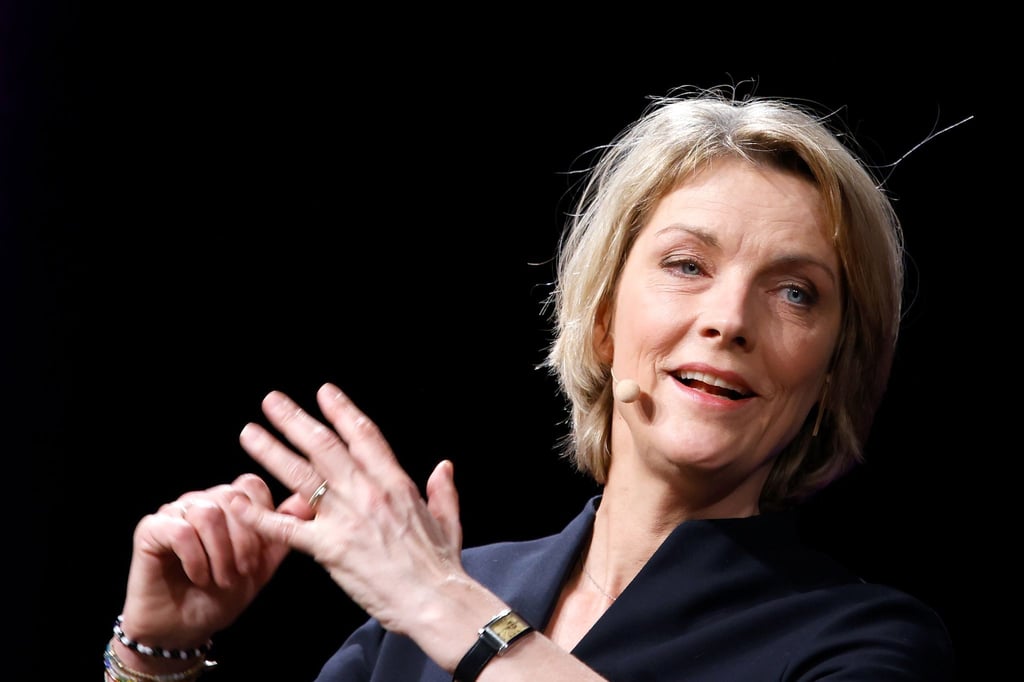 Marietta-Slomka-verf-llt-in-K-ln-in-die-rheinische-Melodie-