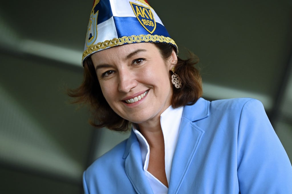 Dorothee-B-r-erh-lt-Orden-wider-den-tierischen-Ernst