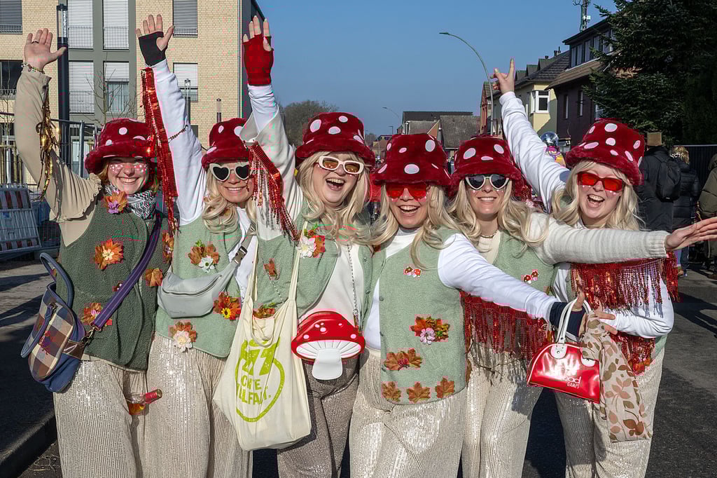 Die Narren sind los: Erneut Rekord-Karnevalsumzug in Sprakel