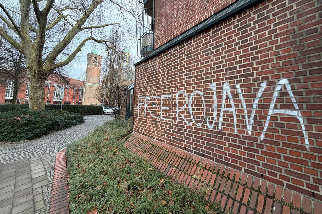 Etliche „Free Rojava“-Schmierereien in Münster