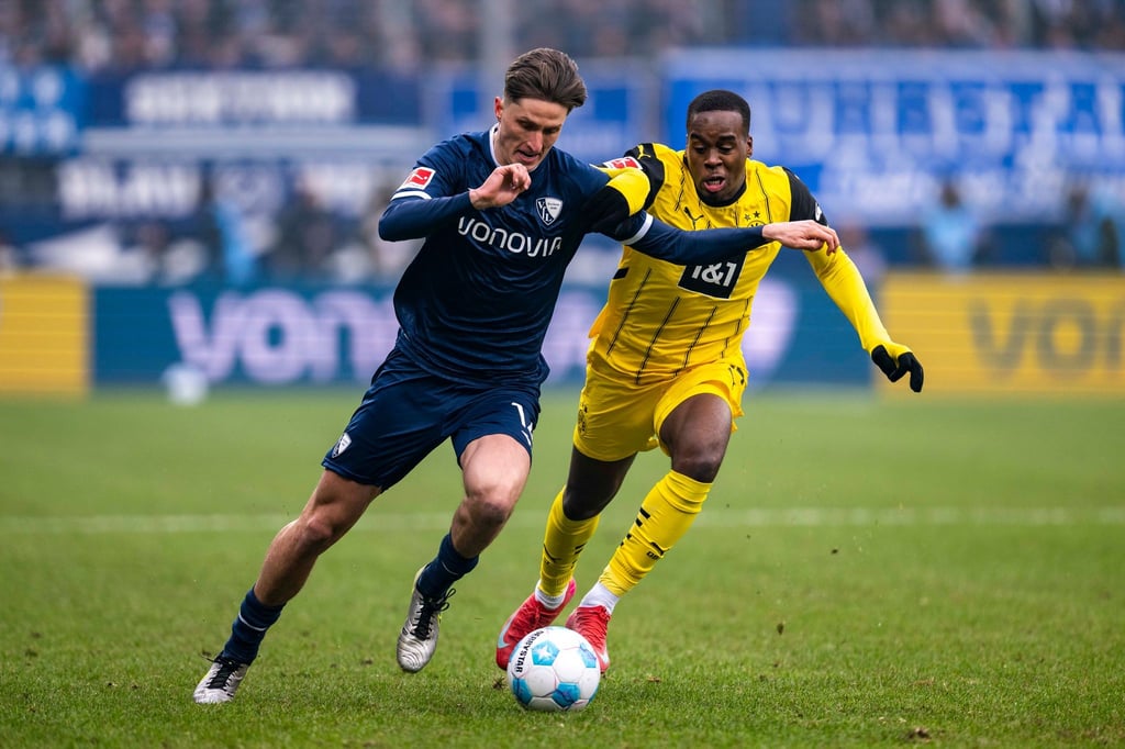 Leverkusen-holt-Verteidiger-Oermann-zur-ck