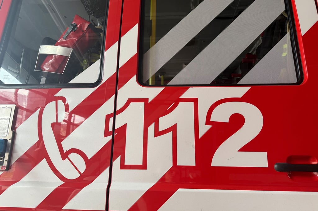 Chemie-Alarm-auf-A30-Polizei-stoppt-Lkw-bei-Westerkappeln