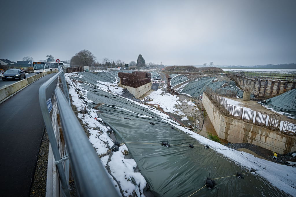 Milser Loch wird zum Satirehit