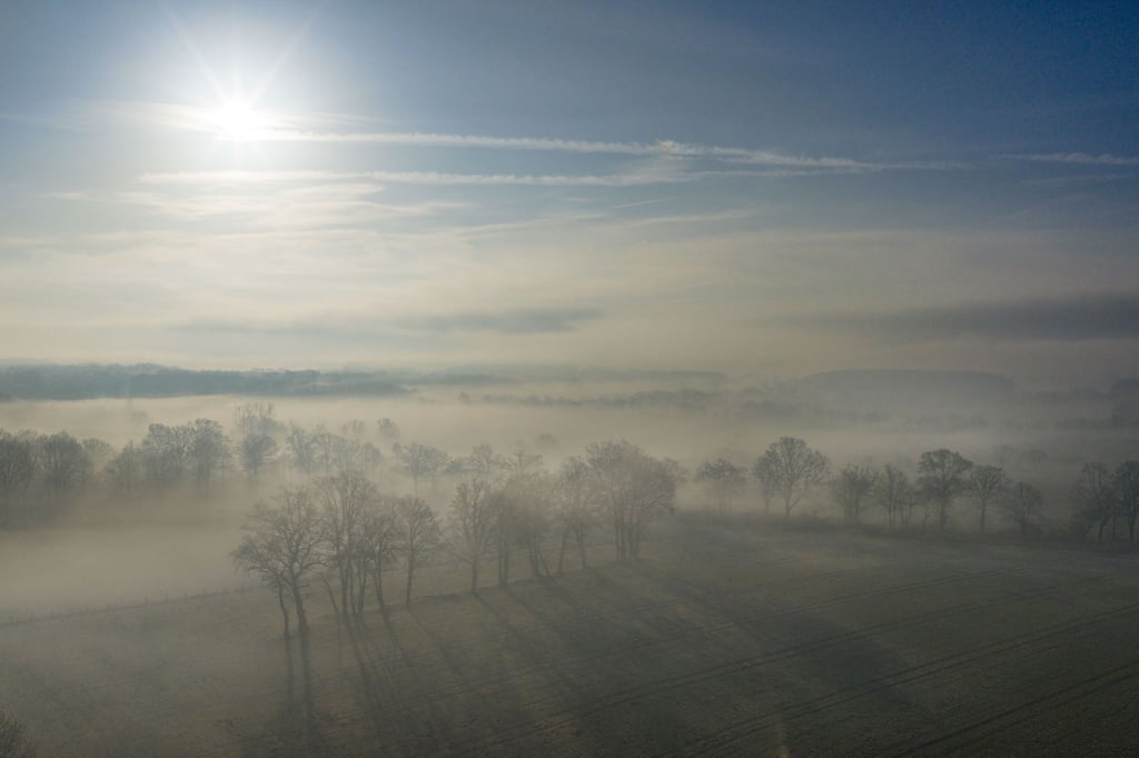 Regen-und-Wind-zum-Auftakt-des-Stra-enkarnevals