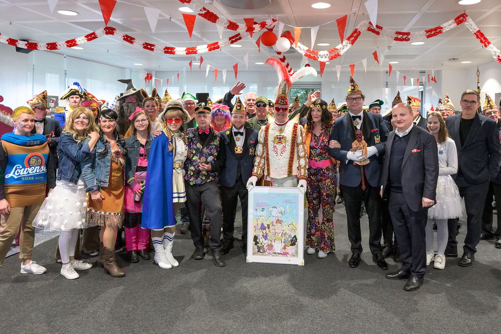 Beim Prinzenlied im Ton treffsicher – beim Pfeilschießen weniger