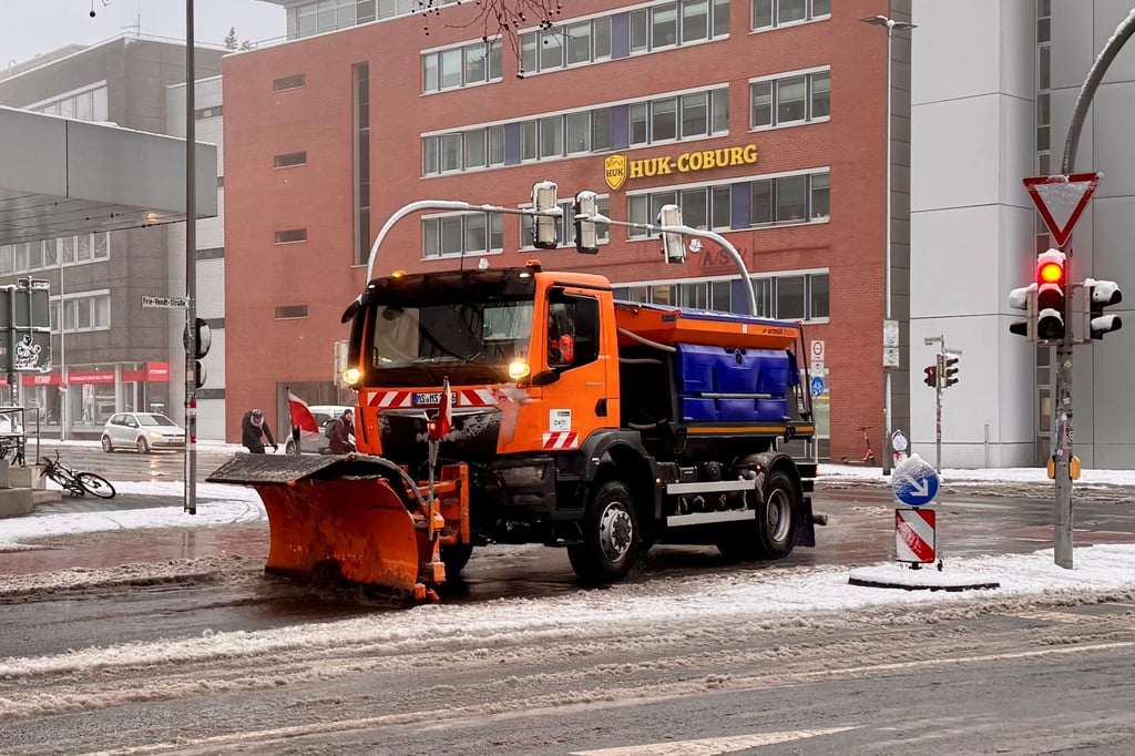 Trotz des starken Schneefalls: Der Rosenmontagszug soll fahren