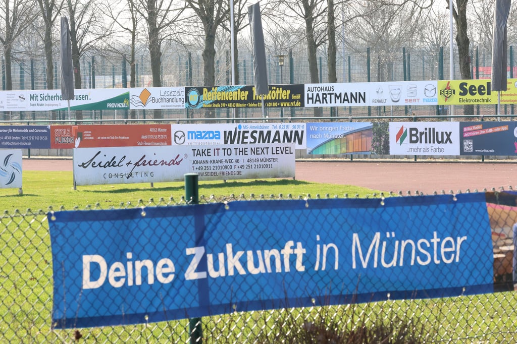 „Schlecht gelaufen“: Stadt gibt sich beim Thema Werbebanner selbstkritisch