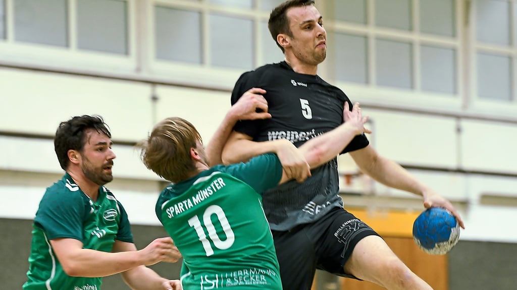 War nicht zu stoppen: Maximilian Beumer (r.) erzielte elf der 35 Havixbecker Tore.